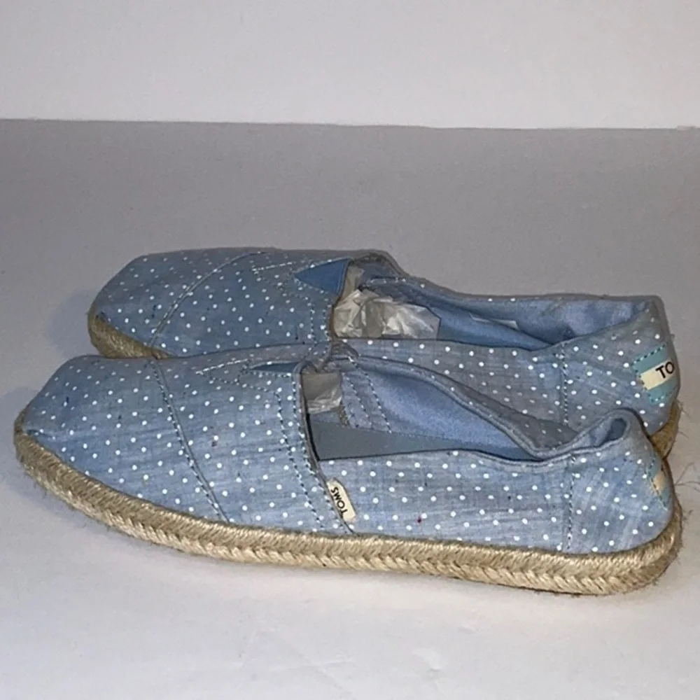 TOMS, Chambray Slip Ons, Size 6